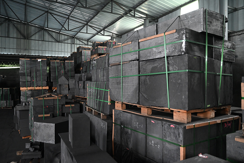 石墨電極替代銅電極的理由